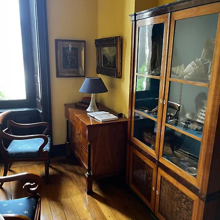 Angela Neuer Rosengarten فيلة فلبرت