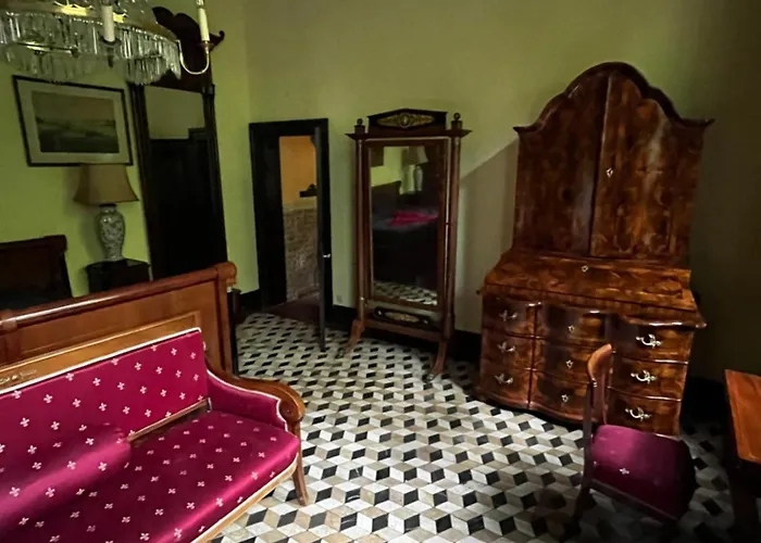 Angela Neuer Rosengarten