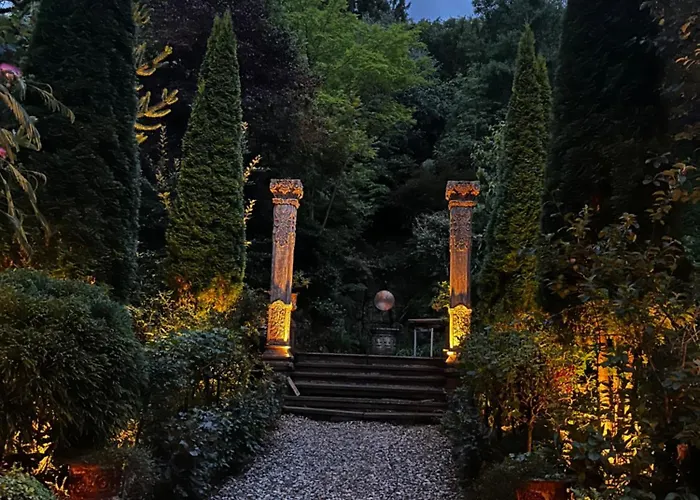 Angela Neuer Rosengarten Villa Velbert